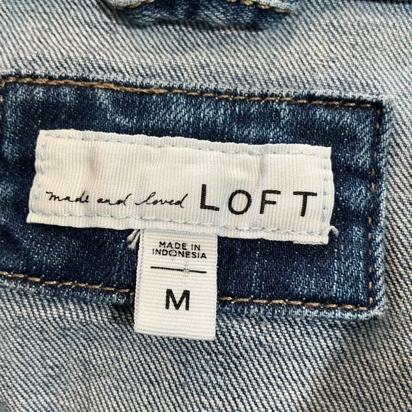 🤎 Loft Women’s Blue Denim Jean Jacket with Raw Hem - Medium - Picture 6 of 7